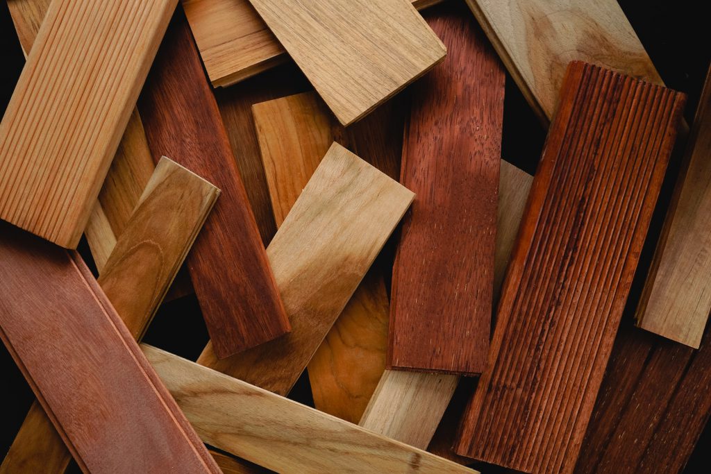 Diverse houten planken